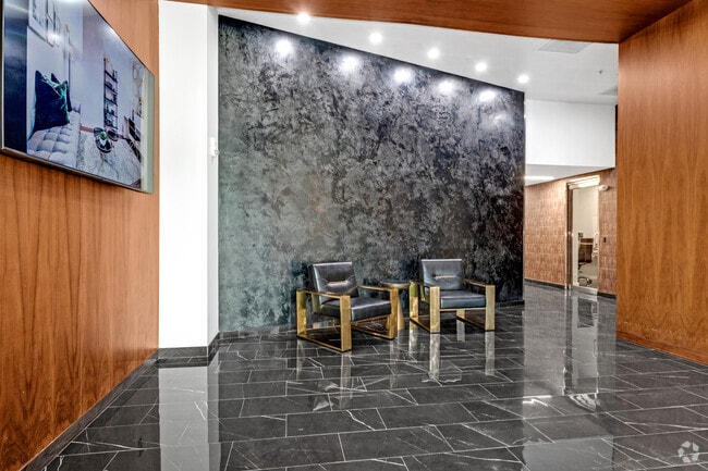 Entrance Lobby - Vista at Dallas
