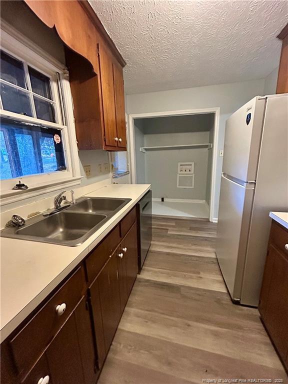 Foto del edificio - 6333 Marykirk Dr