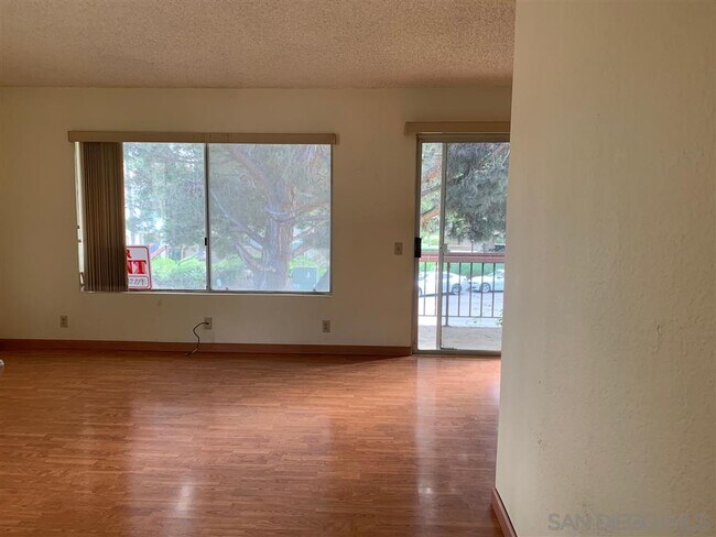 Foto del edificio - 4070 Rosenda Ct