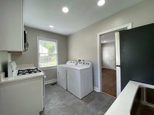 Photo - Lakeview Apartment