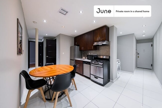 Building Photo - Room in Shared 4 bed/2 bath home in Upper West Side