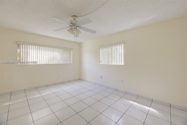 Foto del edificio - 8650 SW 133rd Avenue Rd