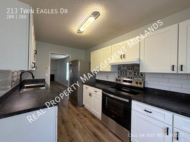 Foto del edificio - 213 Twin Eagles Dr
