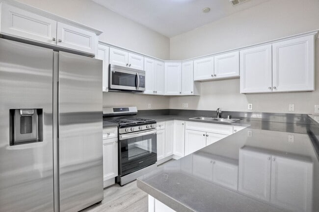 Interior Photo - Harborview Apartments