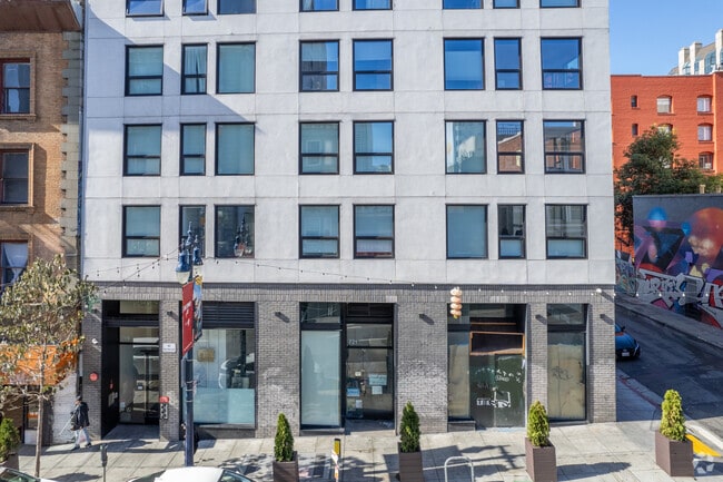 Building Photo - 719Larkin