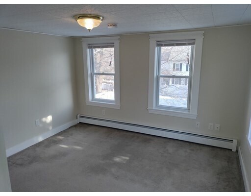 Building Photo - 143 Chestnut St