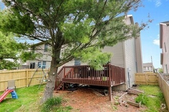 Building Photo - 1810 Vladimir Dr