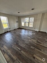 Building Photo - 1571 Morris Ave