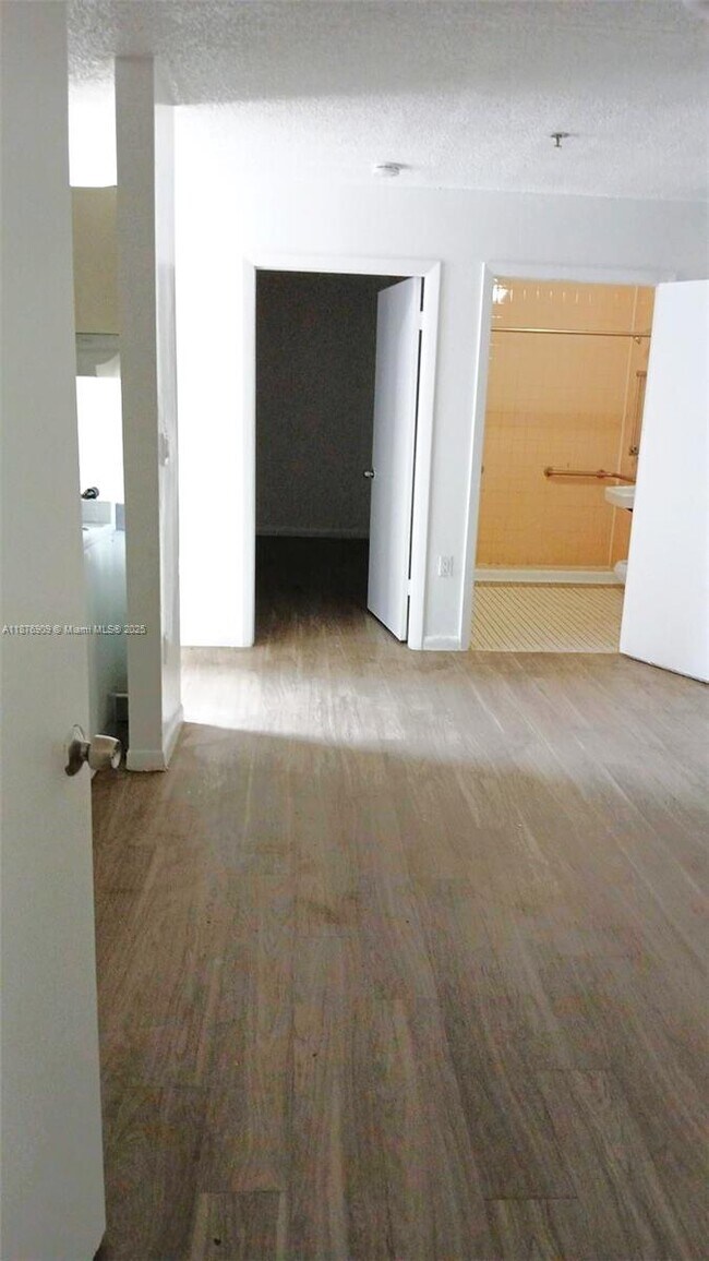 Foto del edificio - 7160 NW 14th Pl