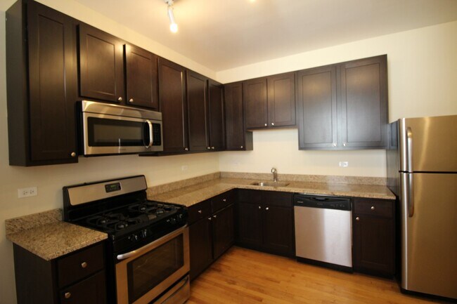 Foto del edificio - 3801 N Pulaski Rd