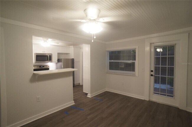 Foto del edificio - 807 S Fremont Ave