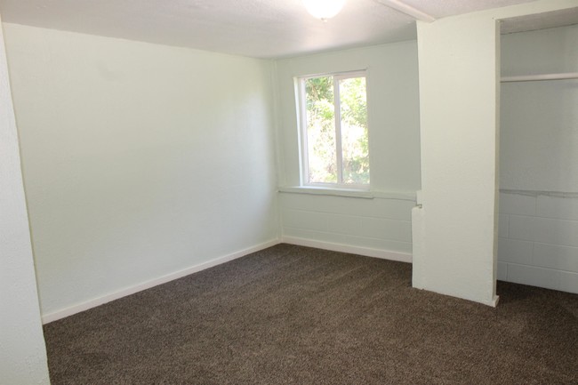 Building Photo - 1598 Mill St