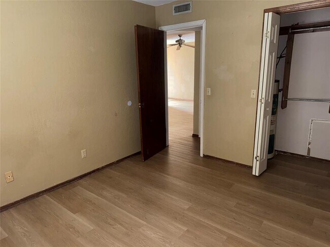 Foto del edificio - 1600 Grandview Dr