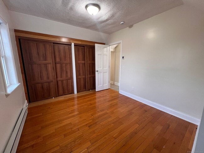 Foto del edificio - 105 Summerfield Ave