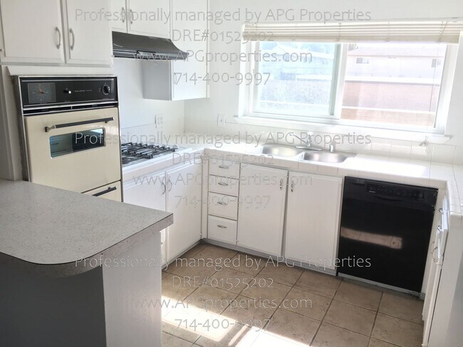Foto del edificio - 1850 W Greenleaf Ave