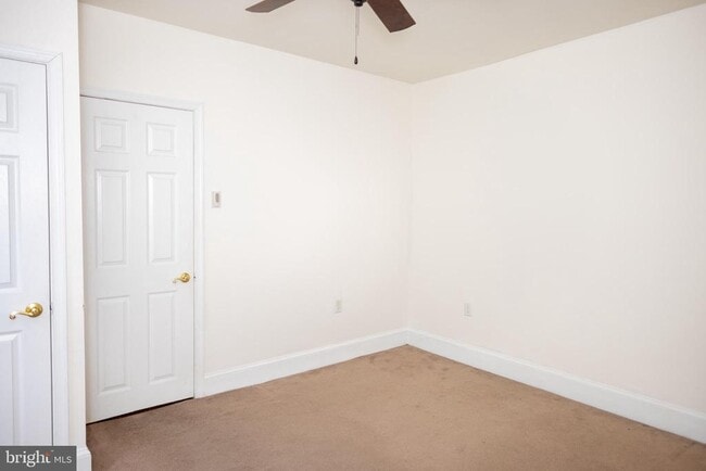 Foto del edificio - 2309 E York St