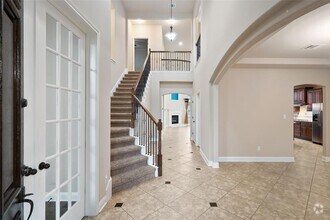 Building Photo - 2228 Lookout Knoll Dr