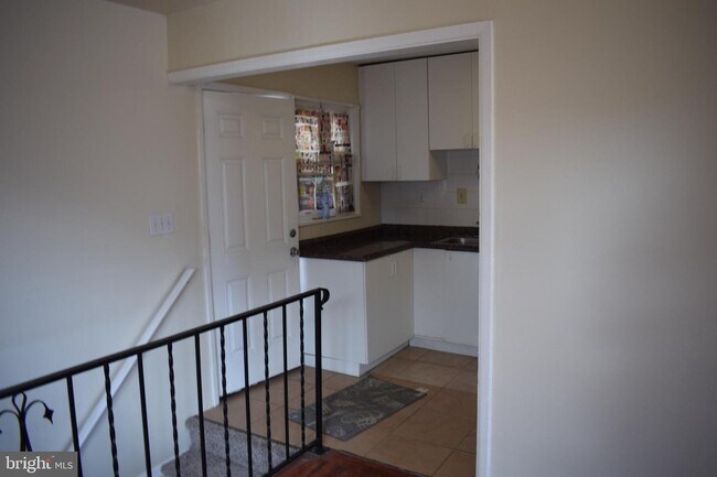 Building Photo - 6914 Kipling Pkwy