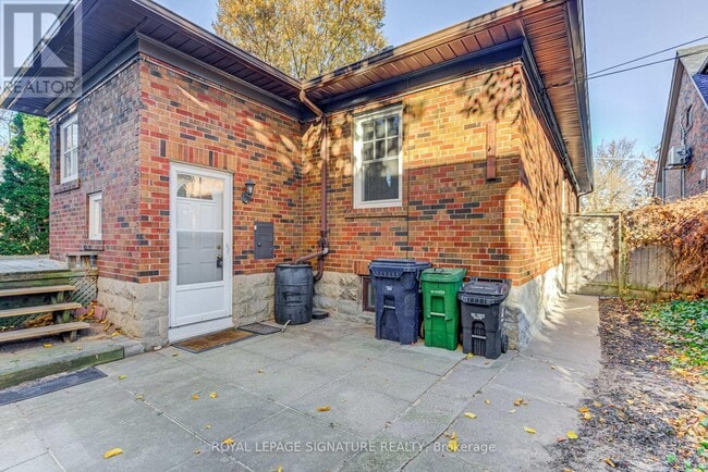Building Photo - 81 Hopedale Ave