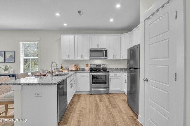 Foto del edificio - 6116 Beckington Dr