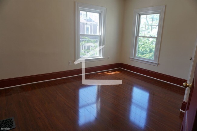 Building Photo - 6 br, 2 bath House - 11 Wadsworth St
