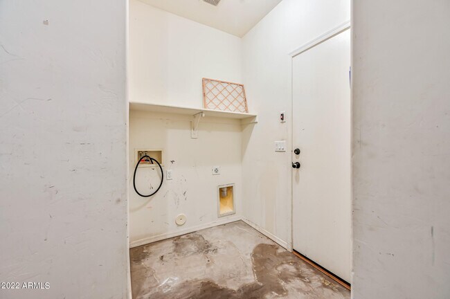 Foto del edificio - 8917 N 4th St