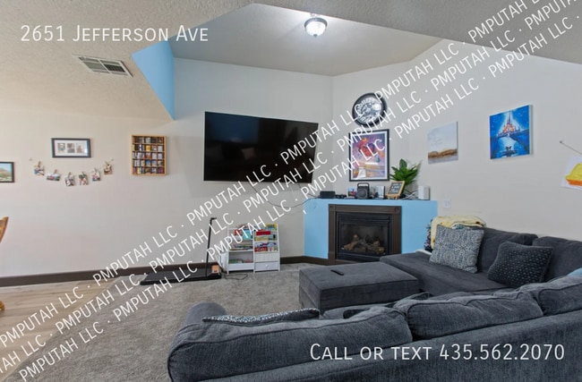 Building Photo - 2651 Jefferson Ave