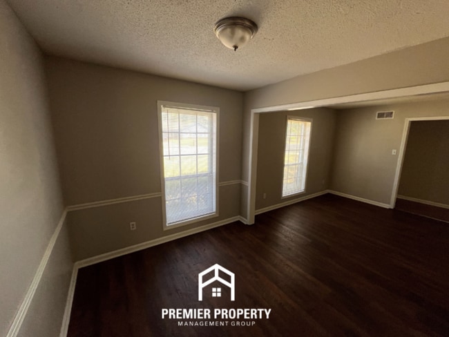 Foto del edificio - 3199 Morningview Dr