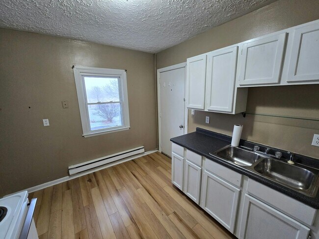 Foto del edificio - 7376 N Bergen Rd