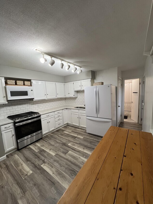 3315 County Line Rd, East Lansing, MI 48823 House Rental in East