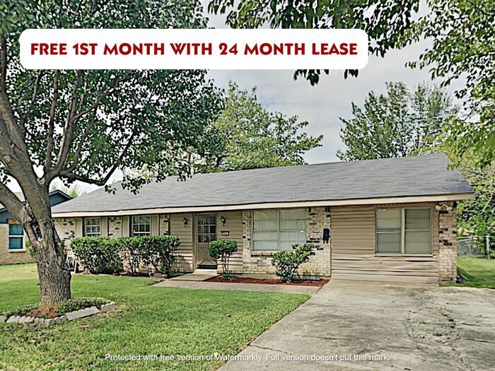 FREE 1ST MONTH WITH 24 MONTH LEASE House Rental in Mesquite, TX