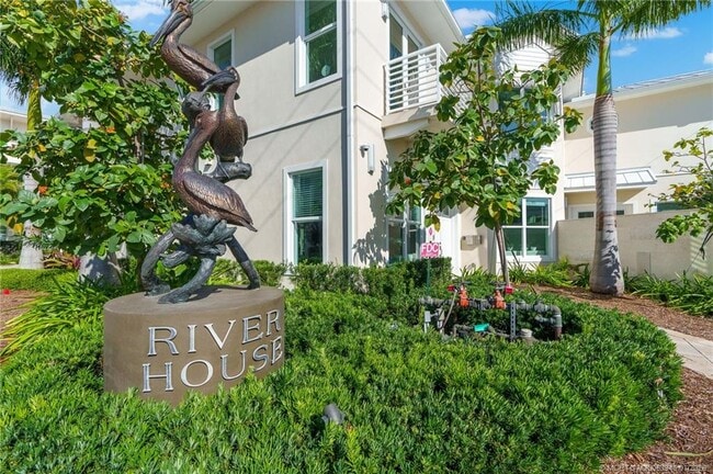 Foto del edificio - 55 SE Seminole St