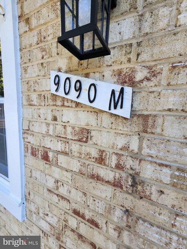 9090 Moonshine Hollow, Laurel, MD 20723 Townhome Rentals in Laurel MD