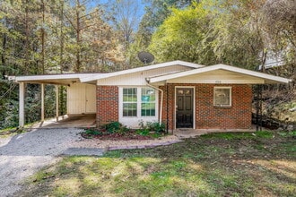 Building Photo - 1722 Rogina Dr