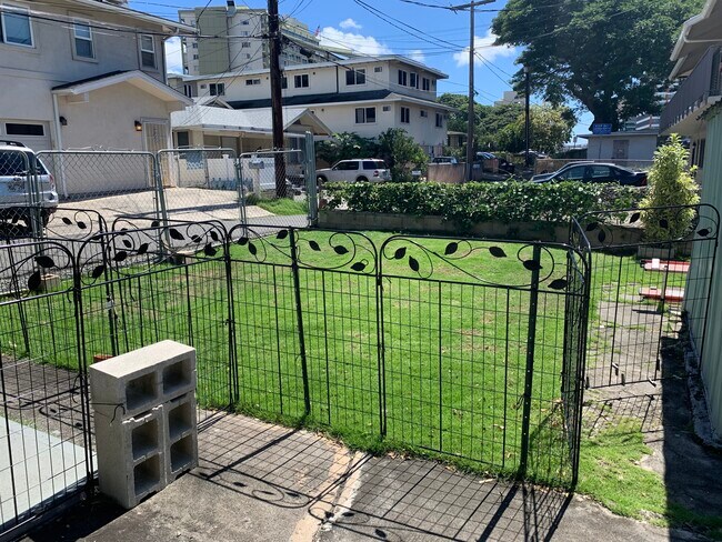Foto del edificio - 1469 Makiki St