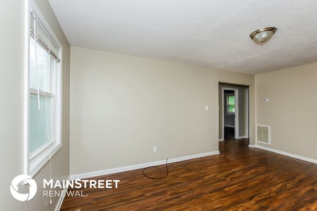 Foto del edificio - 2408 Marlowe Ave