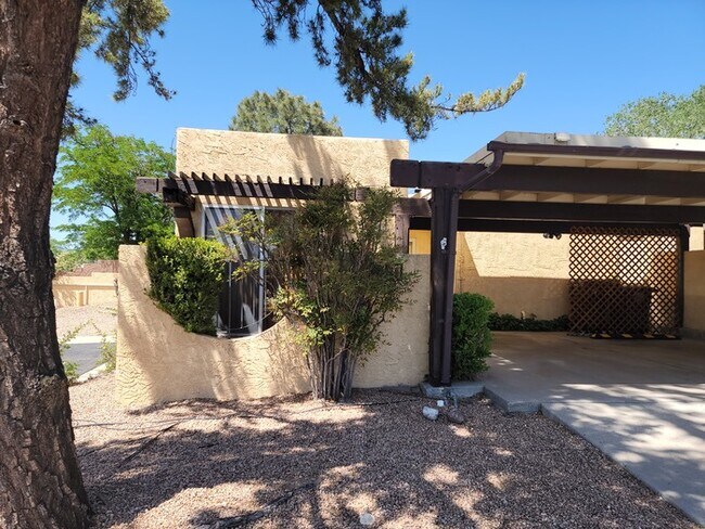 Building Photo - ******55 + Community******
