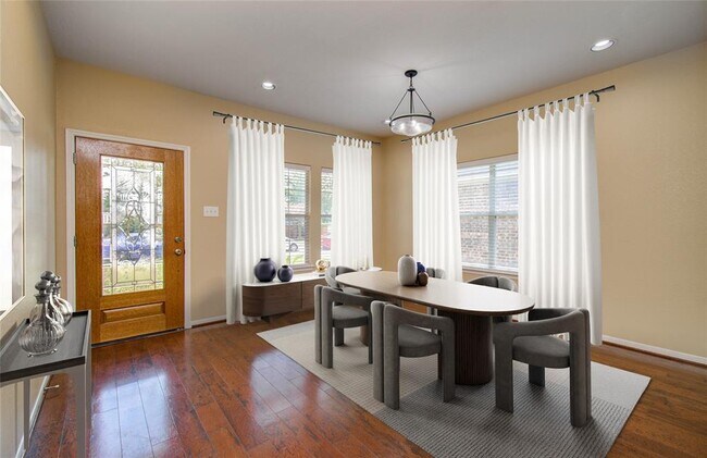 Building Photo - 17607 Memorial Falls Dr