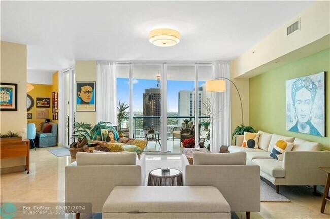 Building Photo - 333 Las Olas Way