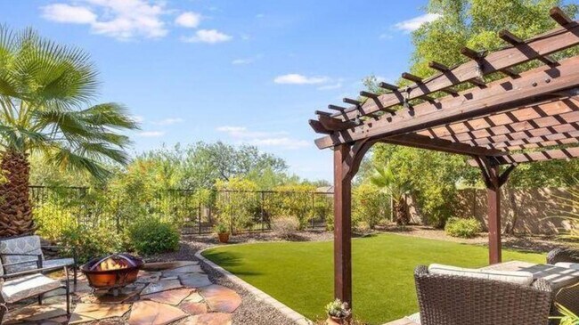 Foto del edificio - 12767 W Lowden Rd