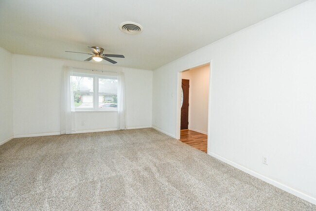 Foto del edificio - 9615 Beverly Hill St