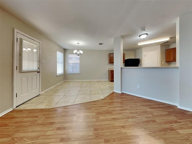 Building Photo - 330 Outfitter Dr