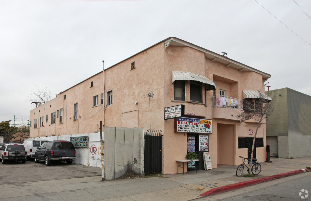 Primary Photo - The Central Avenue Apartments