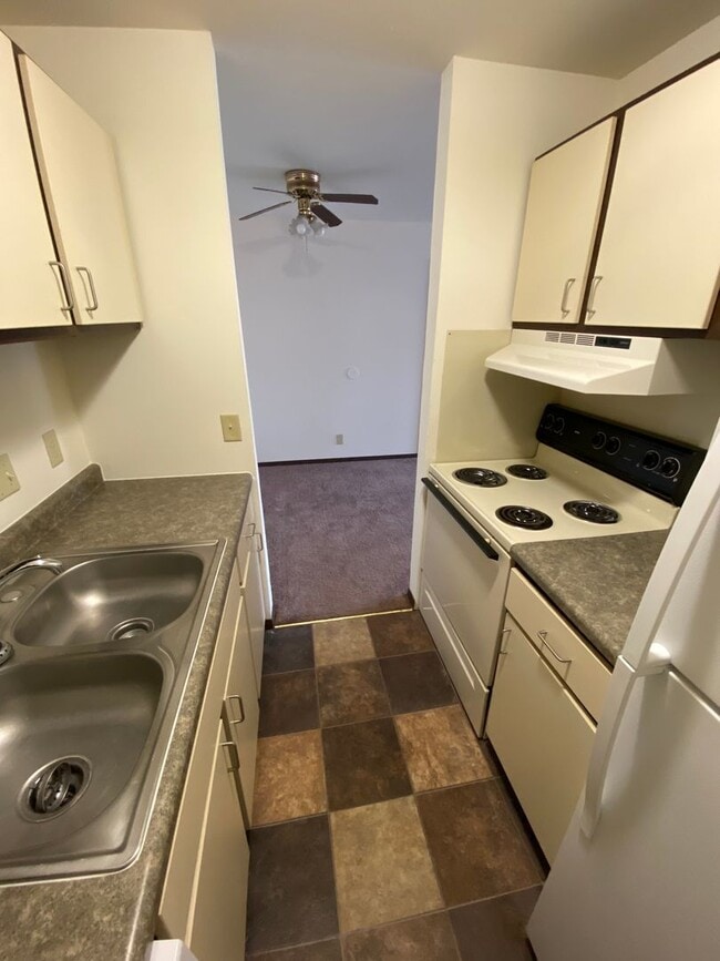 Interior Photo - Village Apartments (St. Pt.)