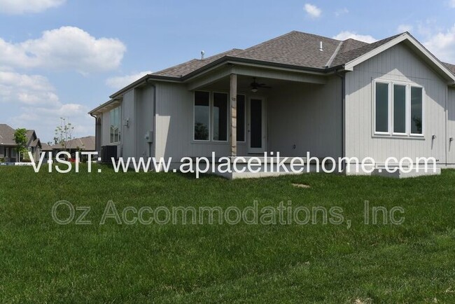 Building Photo - 21853 W 82nd Terrace