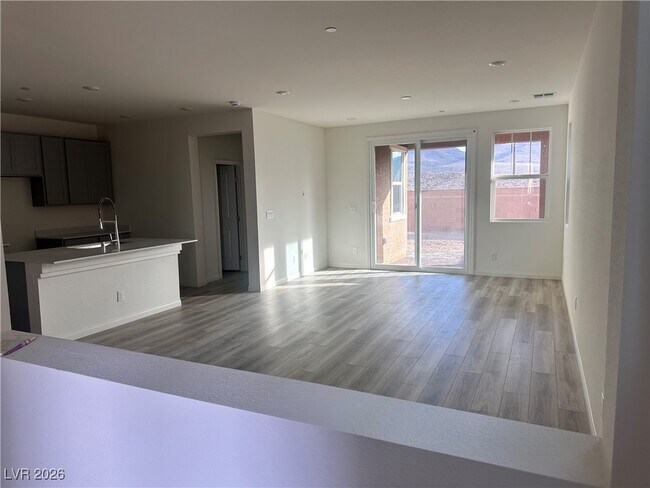 Building Photo - 2933 Gallarate Dr