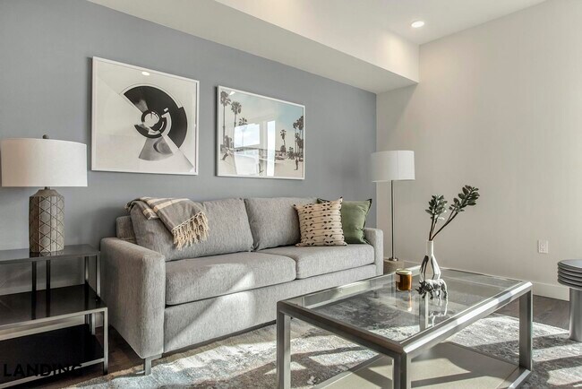 Foto del edificio - 17500 25th Ave NE