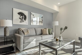 Building Photo - 949 Cleveland St