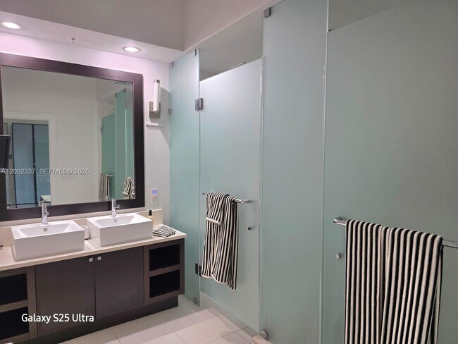 Foto del edificio - 5300 NW 87th Ave