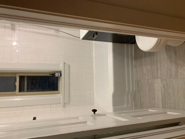 Foto del edificio - 1518 N Elk Grove Ave